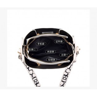 3936 WOMEN SLING BAG